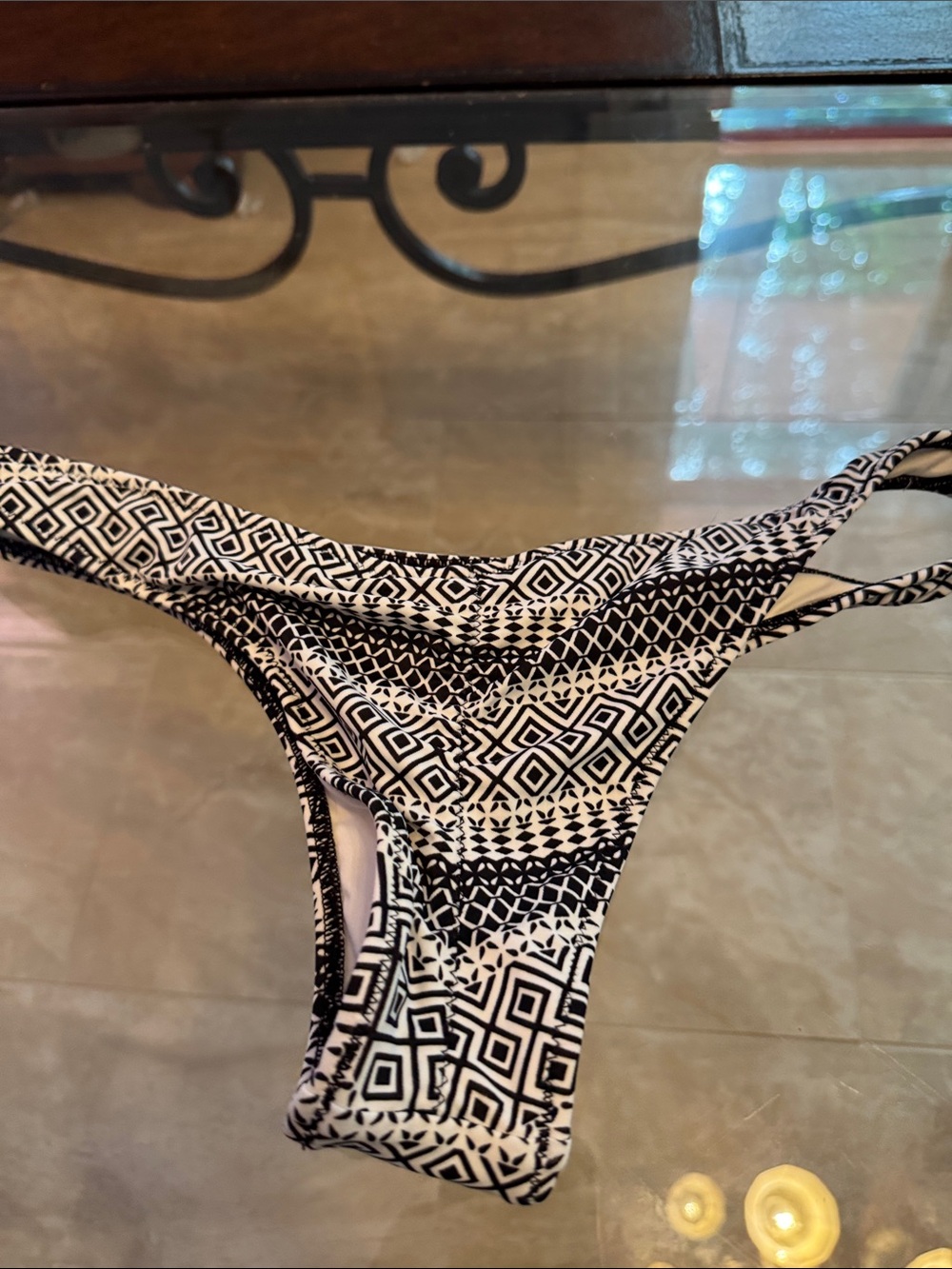Victoria's Secret Black and White itsy le mini - Picture 4 of 5
